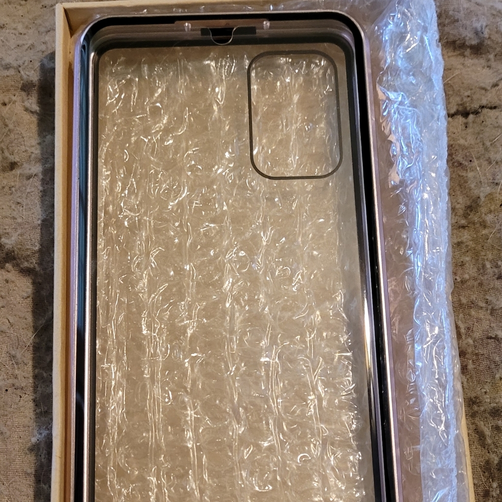 Samsung Galaxy s20 plus magnetic phone case.